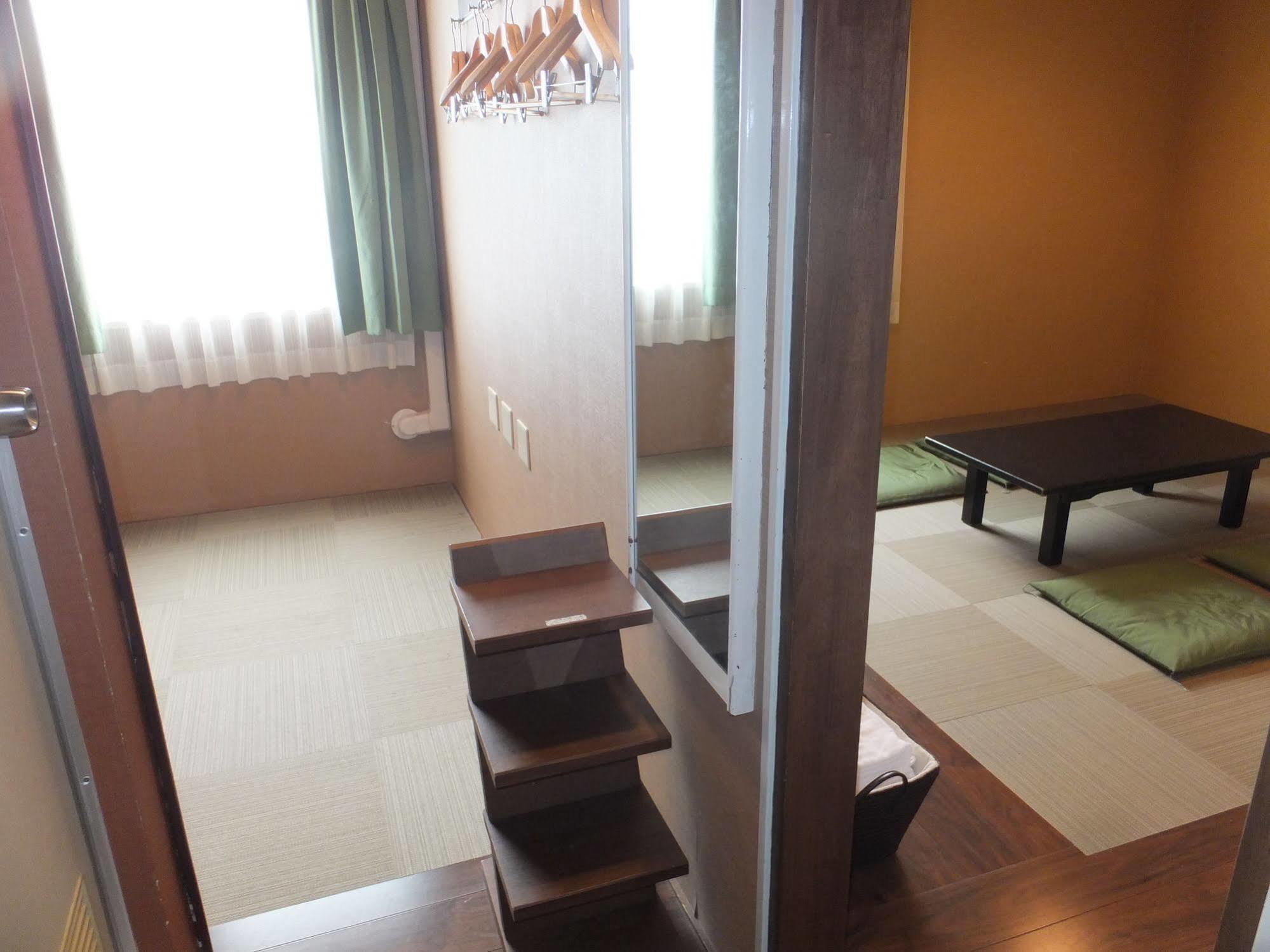 Hotel 1-2-3 Кобе Экстерьер фото